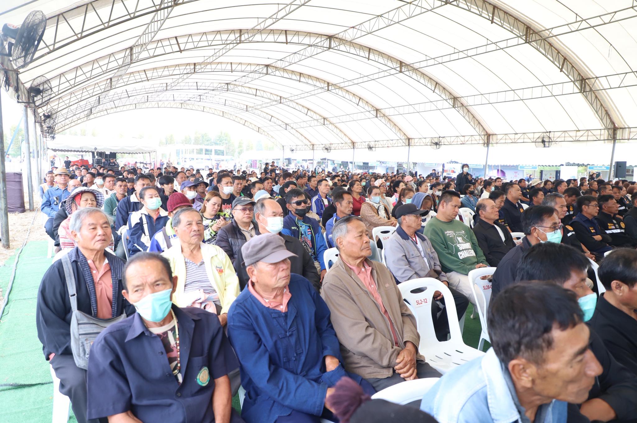 title - เลขาฯ ส.ป.ก. ร่วมงาน “ไถกลบ ตอซัง สร้างดินยั่งยืน ฟื้นสิ่งแวดล้อม”